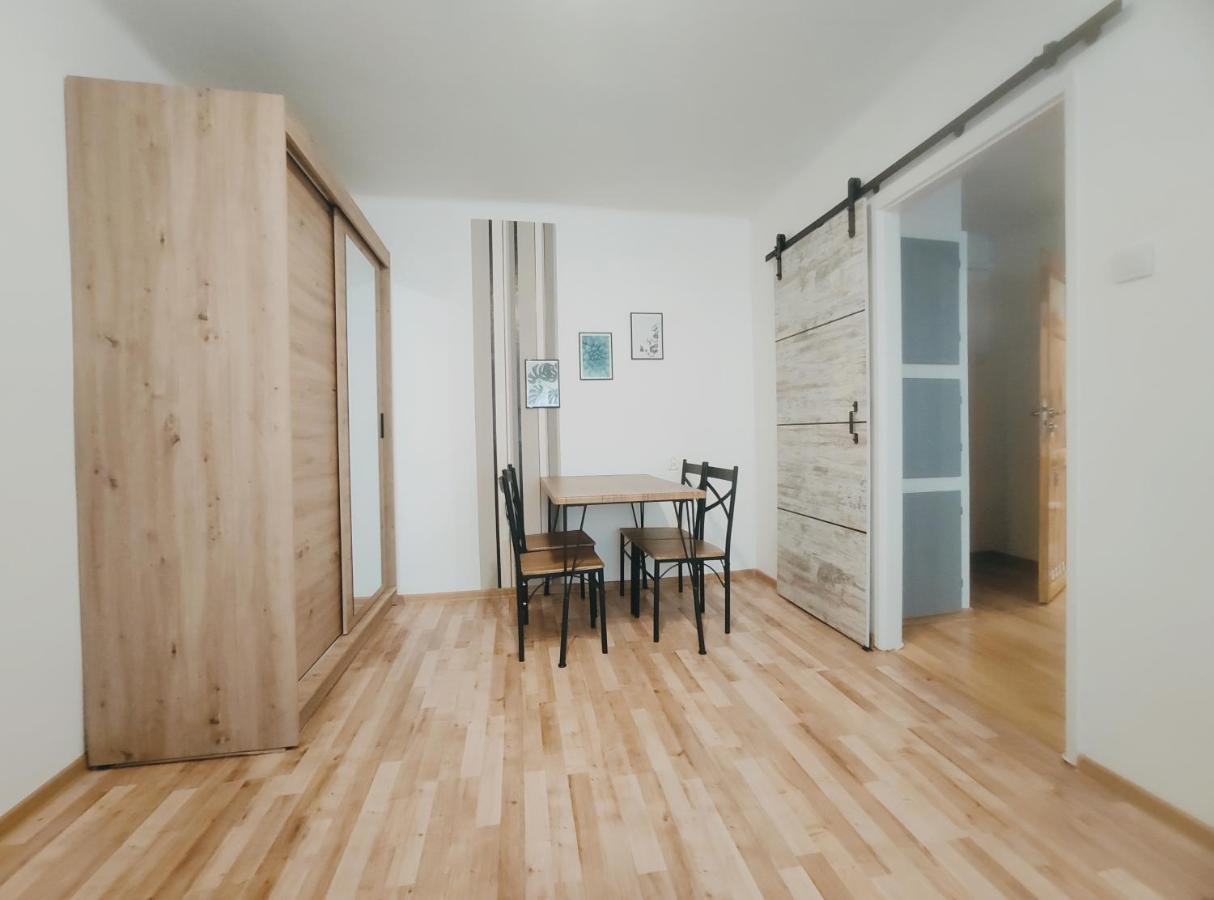 Pielegniarek 5 By Homeprime Cracovia Esterno foto